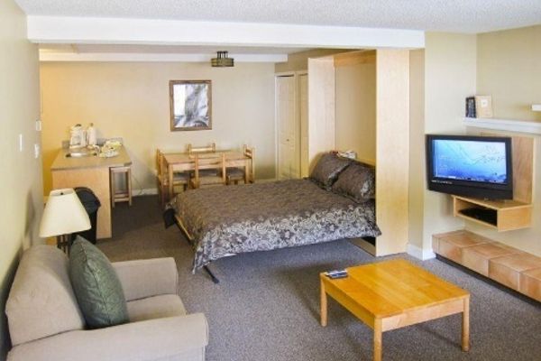 PANORAMA VACATION RETREAT AT HORSETHIEF (Plympton Park)